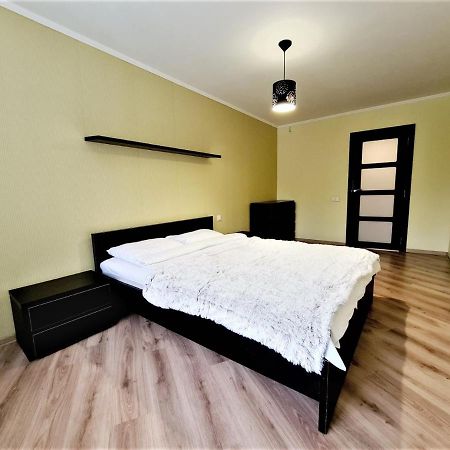 90-Avenue Apartments Chernivtsi Εξωτερικό φωτογραφία
