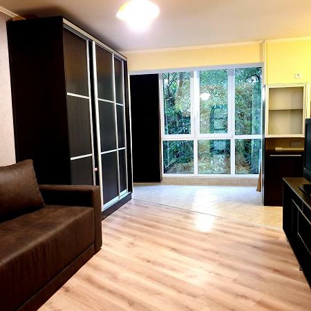 90-Avenue Apartments Chernivtsi Εξωτερικό φωτογραφία