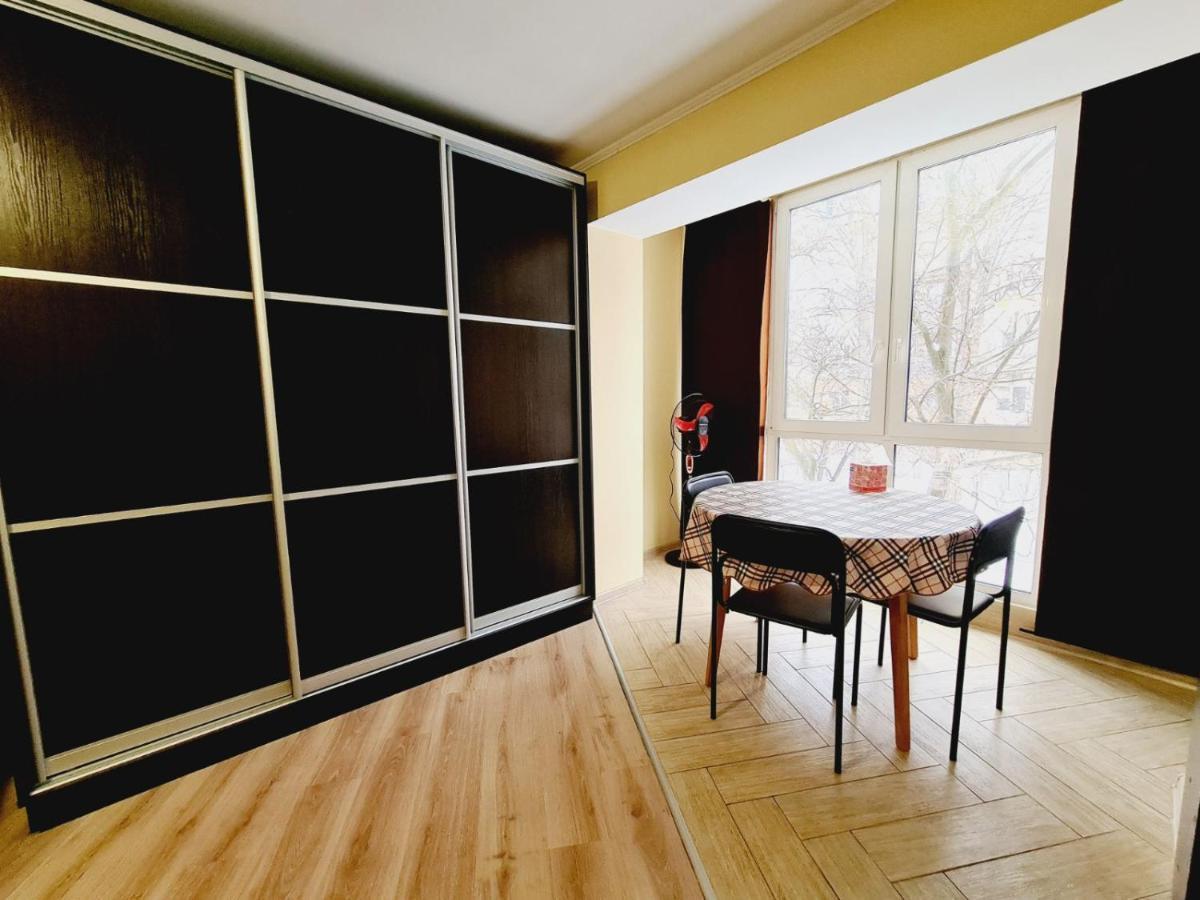 90-Avenue Apartments Chernivtsi Εξωτερικό φωτογραφία
