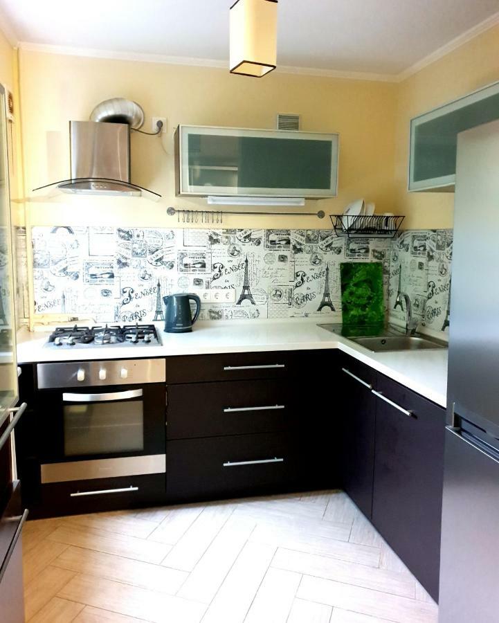 90-Avenue Apartments Chernivtsi Εξωτερικό φωτογραφία