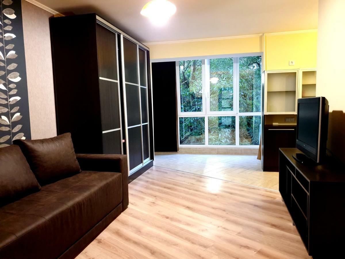 90-Avenue Apartments Chernivtsi Εξωτερικό φωτογραφία