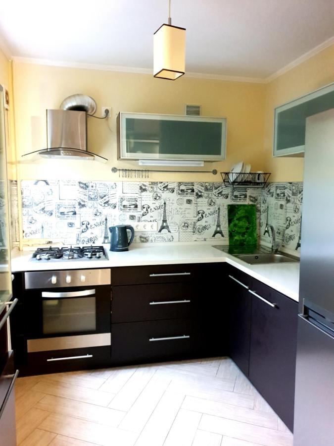 90-Avenue Apartments Chernivtsi Εξωτερικό φωτογραφία